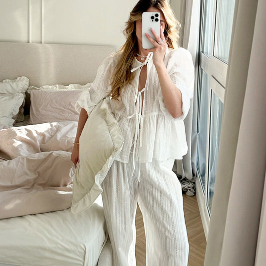 Satin vs Cotton: Which Fabric Is Right for Your Sleep Style?